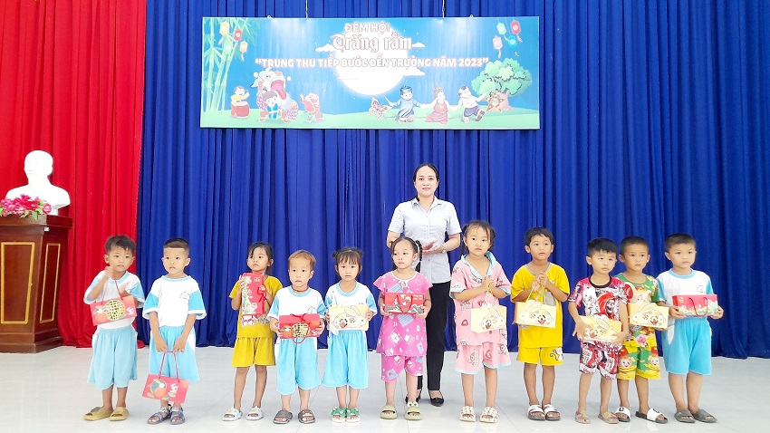 sẻyufgh,hgd